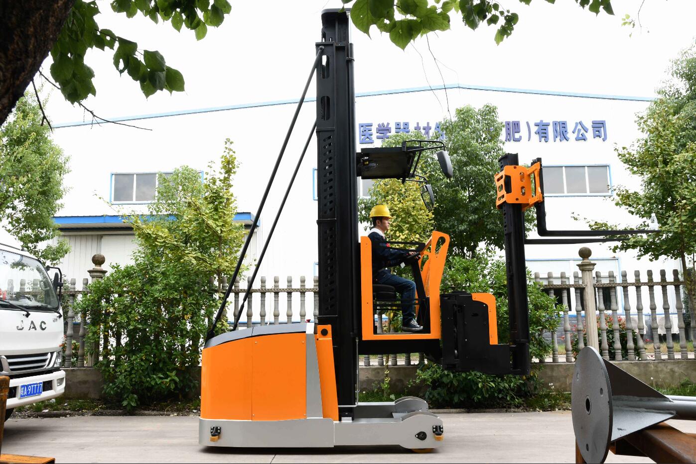 man up electric three way stacker forklift